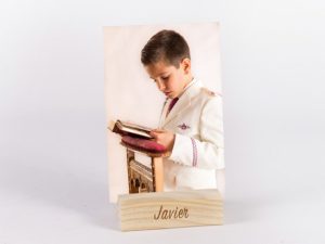 Peana de madera personalizada con foto de 10x15cm